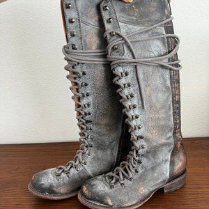 Raphael FREEBIRD Stone Boots 🤍